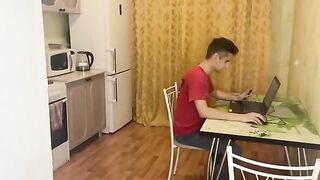 The computer broke down, so a friend came to help and fucked the girl