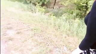 An Asian girl got fucked outdoors by the first comer