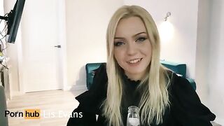 A hot blonde came to visit her beautiful neighbor