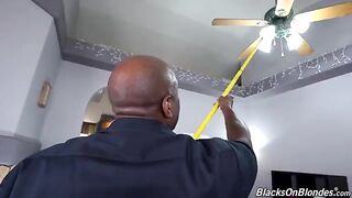Petite hottie Jazmin Luv from Las Vegas adores getting banged hard by a handy man