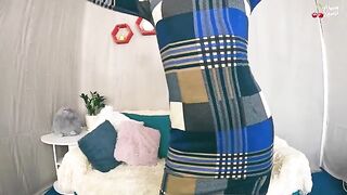 This MILF with a big ass loves to have a hard sex