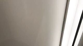 A hot chick is having sex with the sales assistant in the fitting room
