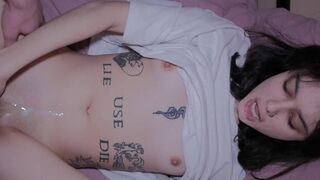 A cute girl with a pink pussy takes a hot creampie inside ♡