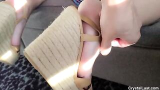 Amateur Latina with big ass gets fucked by casting agent in the hotel room
