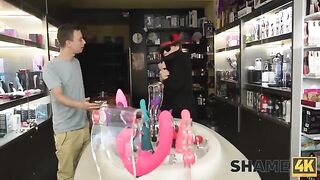 Trickster led the adult neighbor from a sex shop to a father's bedroom