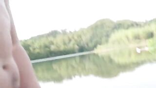 Babe is fucking with stranger on a public beach