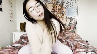 A small-breasted Chinese girl was very happy to make a masturbation video