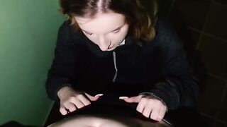 A couple fucked in the entrance of his house, as his parents were at home