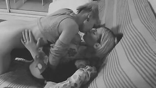 Meg Vicious compartiendo habitación con su compañera Blaze Rager