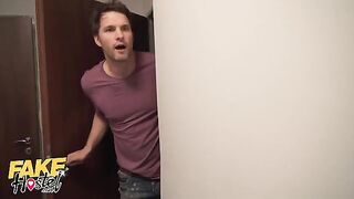 A girl got a secret affair in a hostel, turning into a wild threesome