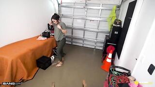 Demi Diveena offered an ass to get insured by a mechanic