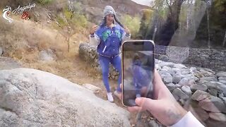 A sexy girl made blowjob for her lover in nature after a photo shoot