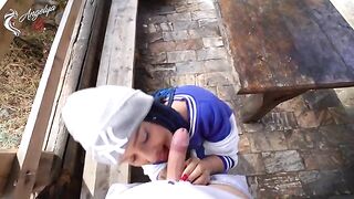 A sexy girl made blowjob for her lover in nature after a photo shoot