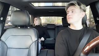 A short-time taxi trip ended with a blowjob from the girl