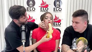 The interview with Elo Podcast ended up in a mess and with cum
