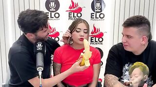 The interview with Elo Podcast ended up in a mess and with cum