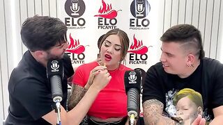 The interview with Elo Podcast ended up in a mess and with cum