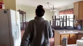 A pregnant girl tried to get a better housing situation