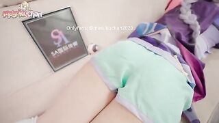 Qiqi gets her pussy filled with sticky sperm after a hot massage