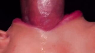 Babe breaks the condom and gets all the cum in her mouth with an amazing blowjob