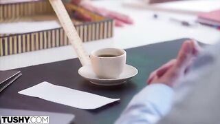 The assistant is anal obsessed, she wants her boss’s cock in her ass