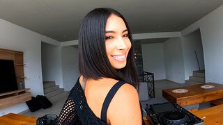 A girl received a private lesson from a DJ in a steamy encounter