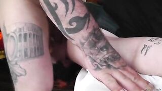 First MFM threesome with Mr. BWC for HotmessJessXXX, a steamy debut
