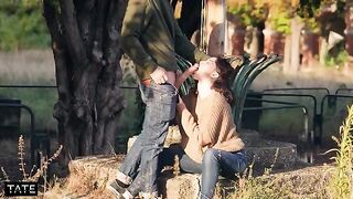 Fitness model risks pussy to mouth sex in public space