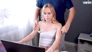 I’m lucky to fuck my stepsister and finish inside her