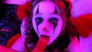 A kinky clown makes a blowjob and gives a facial treatment