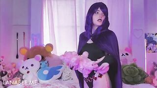 Raven finds StarFire's toys and experiments in a playful, sneaky way
