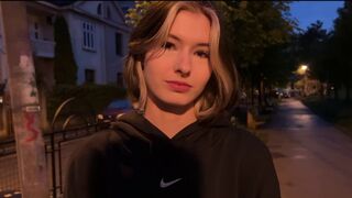 Rich guy fucked 18-year-old girl on the first date