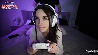 The gamer’s stepsister gets fucked after playing a game