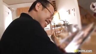 A hot student has sex with her classmate right in the classroom