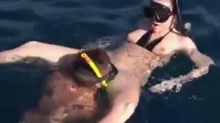 Aqualangists fuck at the depths of the ocean, it's hot!