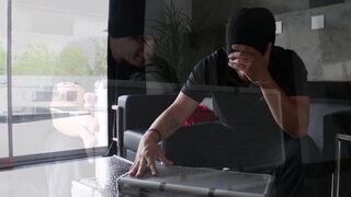 A hot woman police officer fucks with a thief she caught, Jacqueline Taylor