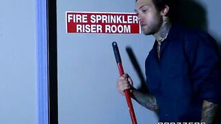 A cleaning woman got fucked by a handsome guy in the back room