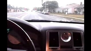 Nikki makes a blowjob in the car, it's her specialty
