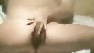 A guy masturbates on the beach, camera records it all