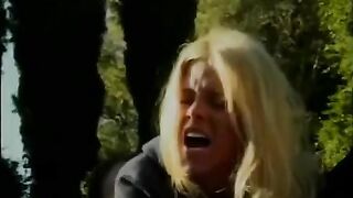 A girl seduces her brother to fuck her