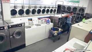 The pretty woman Dillion Harper has sex right in the laundry - Eporn