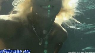 Blowjob porn with a girl in the water