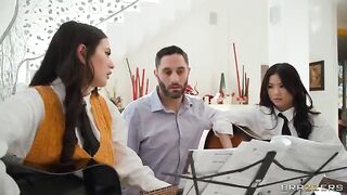 The cute girl was fucked in stockings and chulki by a young man