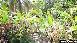 A man fucked a girl in the nature with his cock