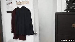 College girl secretly fucks in a glory hole during her studies
