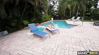 She tempted me in the pool, I couldn’t refuse