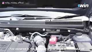 A girl was fucked by a guy in his car after he helped her fix it