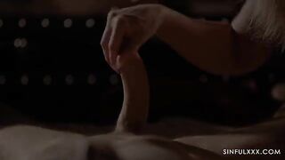The best gift for your girlfriend is to see her making a blowjob