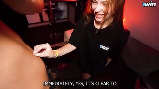 How to make a girl reach a peak?