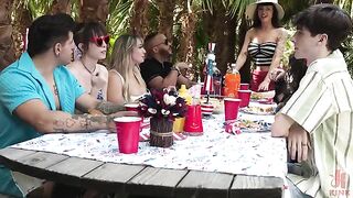 Public blowjob is the best way to show skills